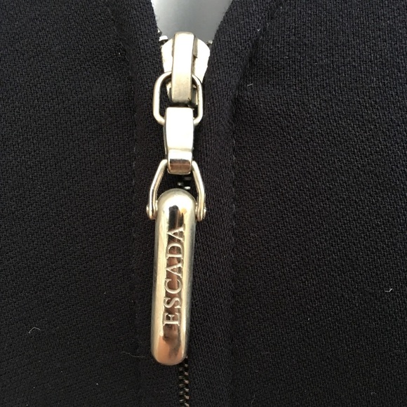 ESCADA 💯Authentic Classic Jacket in Navy Blue - Picture 3 of 8